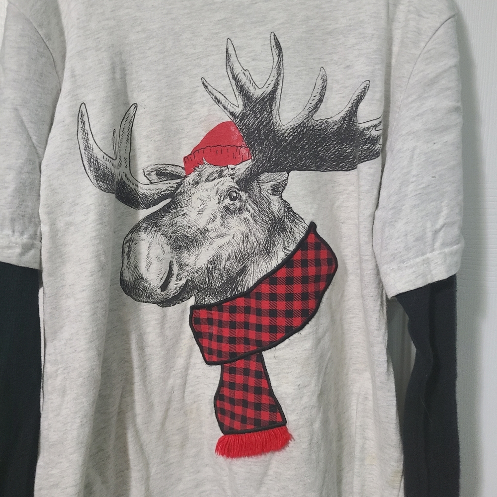 Boys carters Christmas shirt size 12 like new
